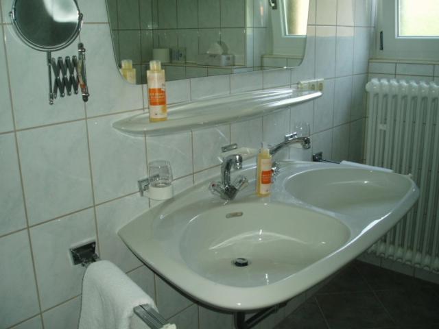 Schwarzwaldhotel / Wolfach Room photo